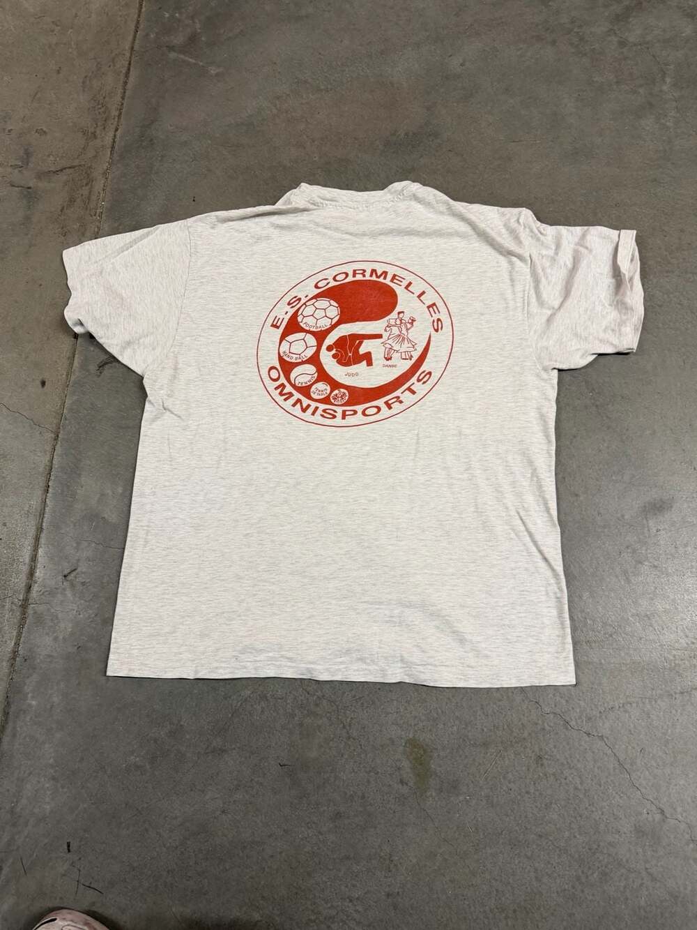 Vintage Hanes E.S. Cormelles Omnisports Size XL Gray T-Shirt